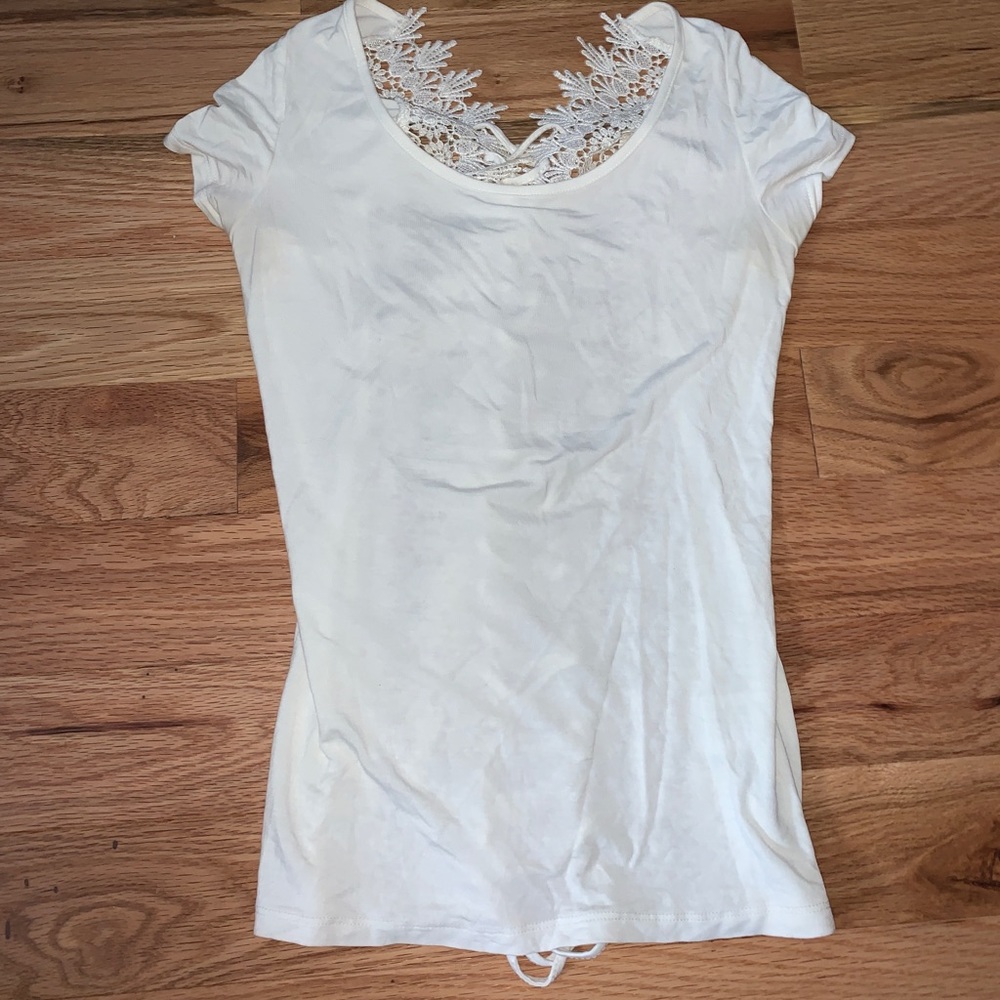NWOT Tobi T Shirt